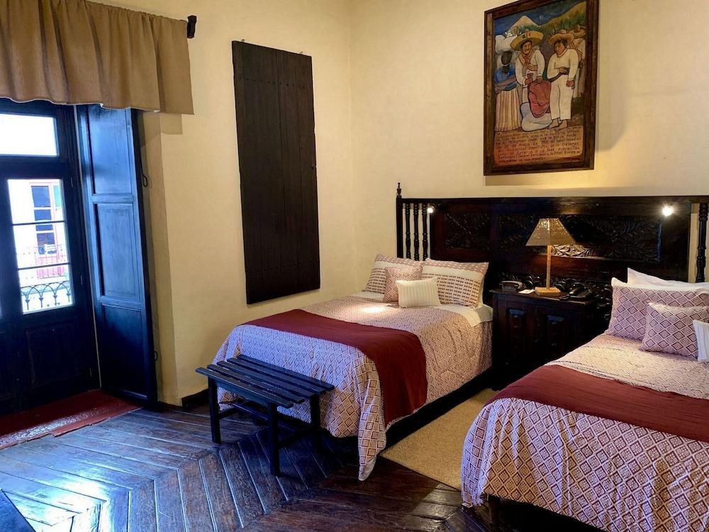 Hotel Mansion Iturbe 파츠쿠아로 외부 사진