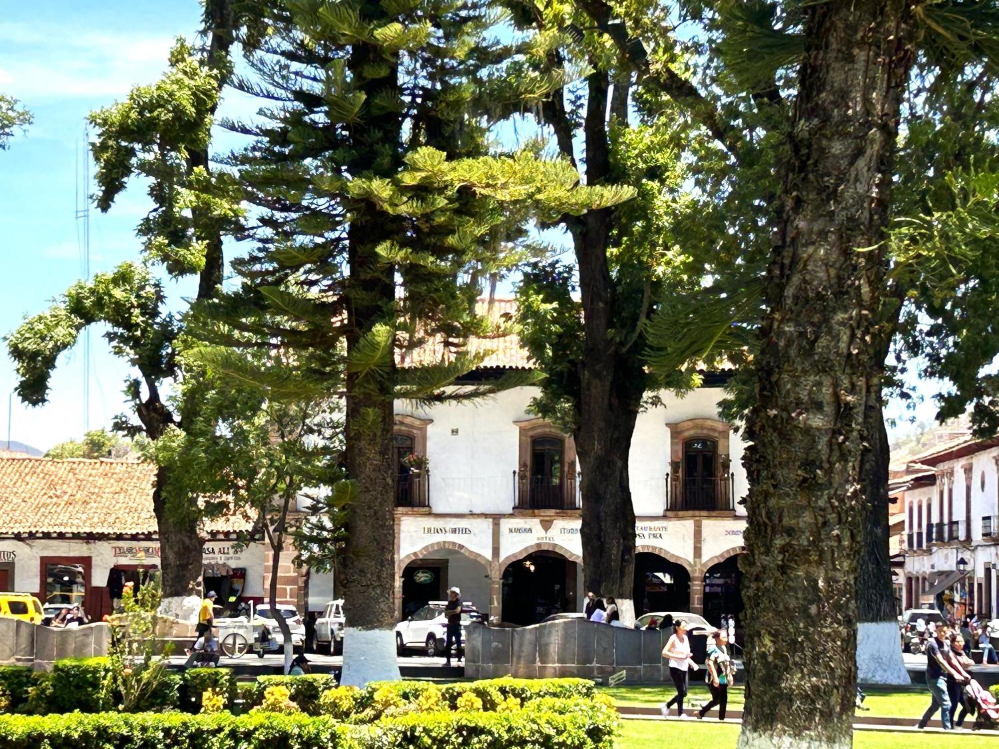 Hotel Mansion Iturbe 파츠쿠아로 외부 사진